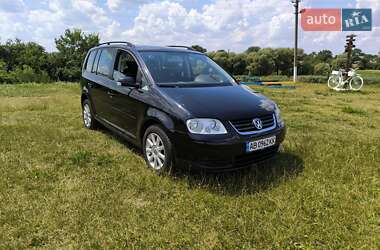 Минивэн Volkswagen Touran 2006 в Казатине