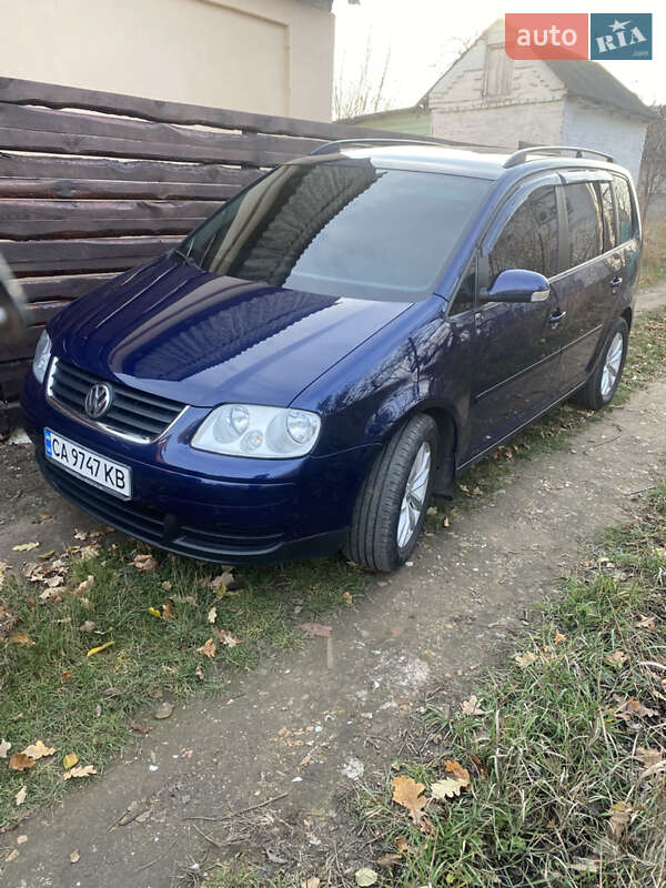 Минивэн Volkswagen Touran 2006 в Умани