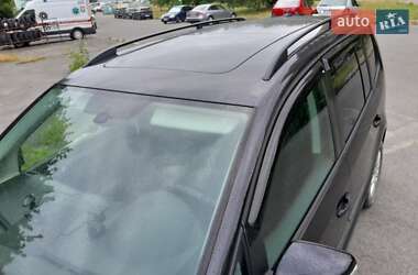 Минивэн Volkswagen Touran 2012 в Киеве