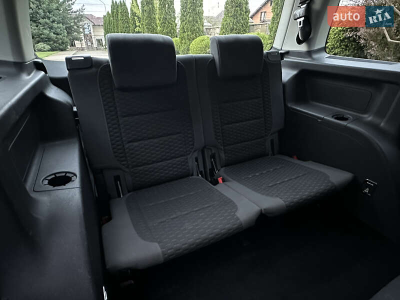 Минивэн Volkswagen Touran 2007 в Сарнах