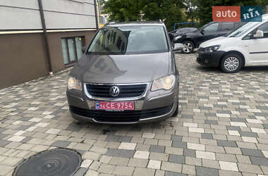 Минивэн Volkswagen Touran 2007 в Коломые