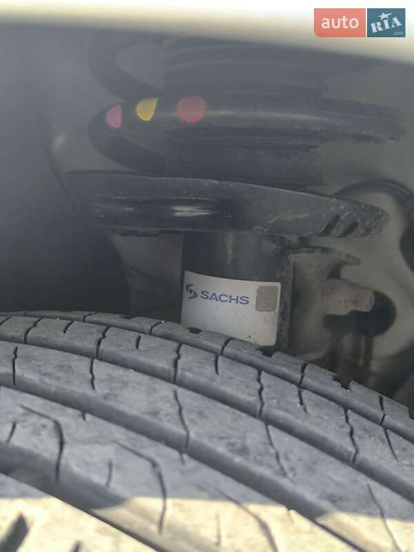 Минивэн Volkswagen Touran 2013 в Кривом Роге