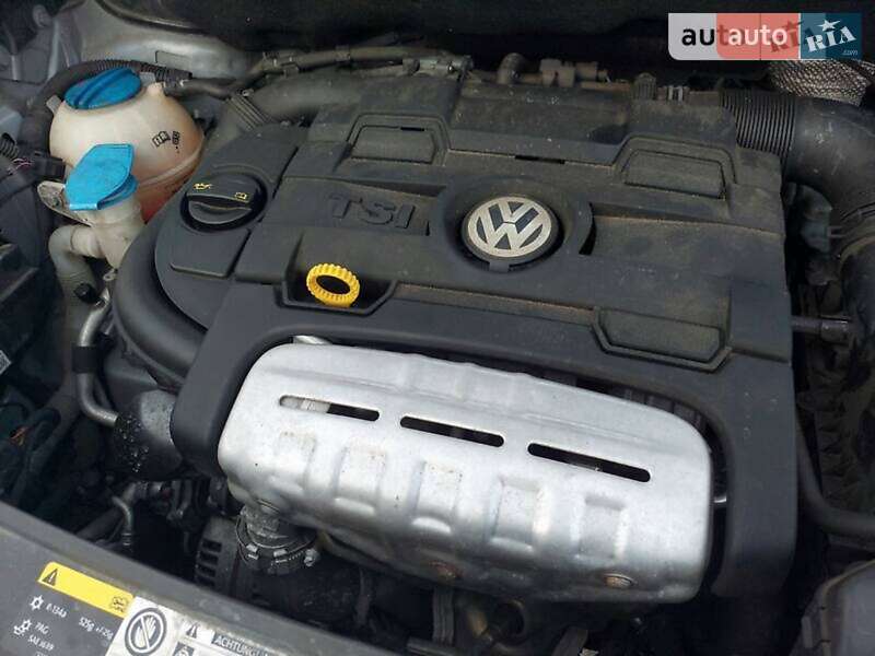 Минивэн Volkswagen Touran 2013 в Кривом Роге