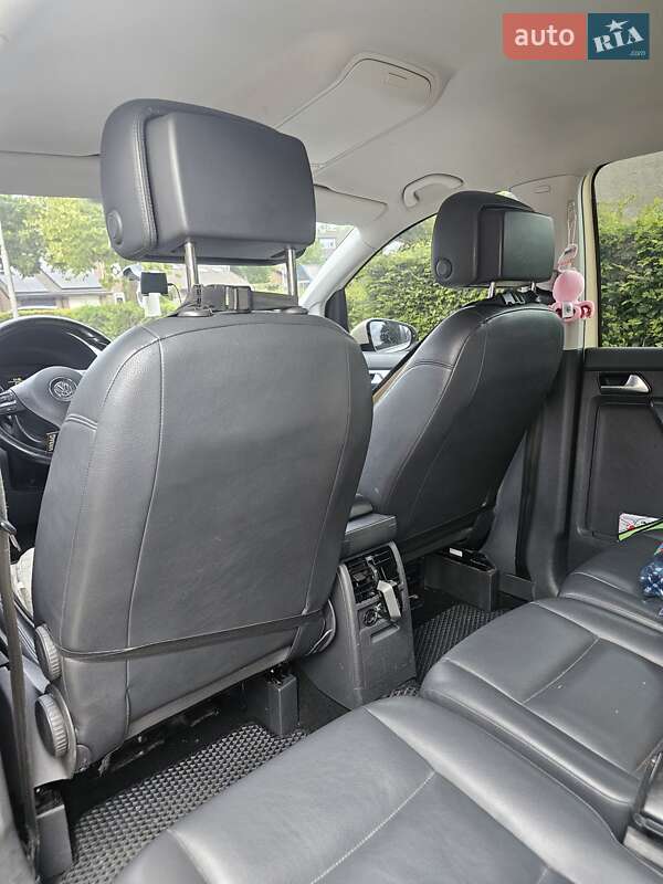 Минивэн Volkswagen Touran 2014 в Харькове