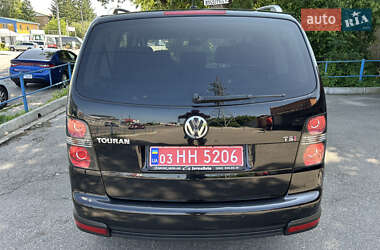 Минивэн Volkswagen Touran 2009 в 