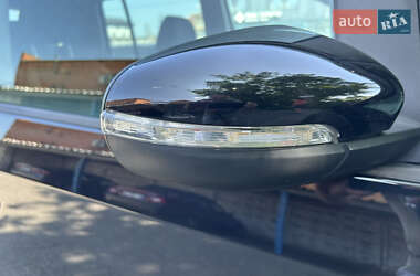 Минивэн Volkswagen Touran 2009 в 