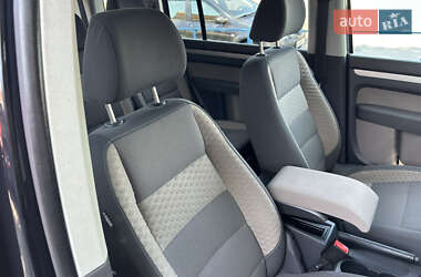 Минивэн Volkswagen Touran 2009 в 