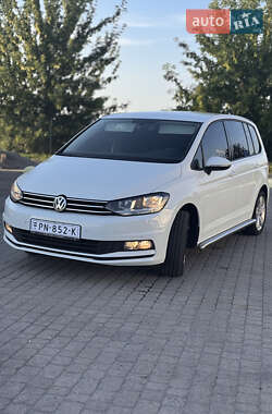 Volkswagen Touran 2017 Volkswagen Touran 2017