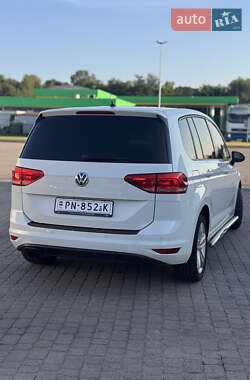 Микровэн Volkswagen Touran 2017 в 