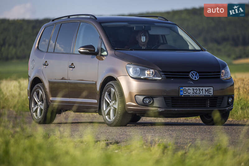 Мінівен Volkswagen Touran 2014 в Золочеві