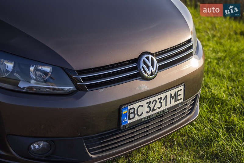 Мінівен Volkswagen Touran 2014 в Золочеві
