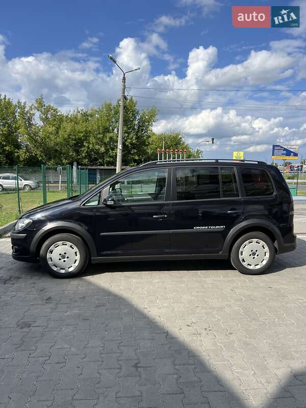 Мінівен Volkswagen Touran 2008 в 