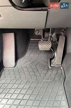 Мінівен Volkswagen Touran 2008 в 