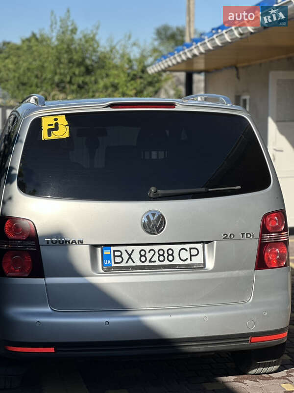 Минивэн Volkswagen Touran 2007 в Каменец-Подольском фото 6 Минивэн Volkswagen Touran 2007 в Каменец-Подольском