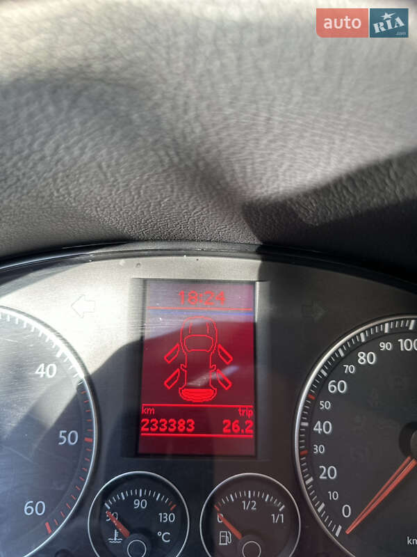 Минивэн Volkswagen Touran 2007 в Каменец-Подольском фото 21 Минивэн Volkswagen Touran 2007 в Каменец-Подольском