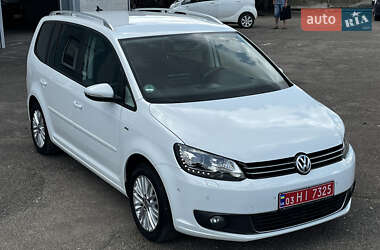 Мінівен Volkswagen Touran 2014 в 
