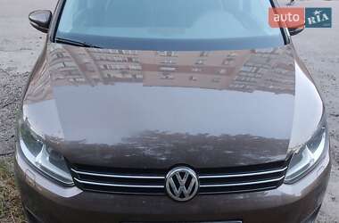 Минивэн Volkswagen Touran 2010 в Чернигове