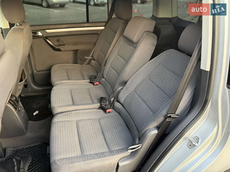 Минивэн Volkswagen Touran 2004 в Одессе