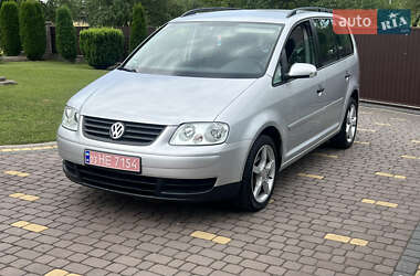 Минивэн Volkswagen Touran 2006 в Косове