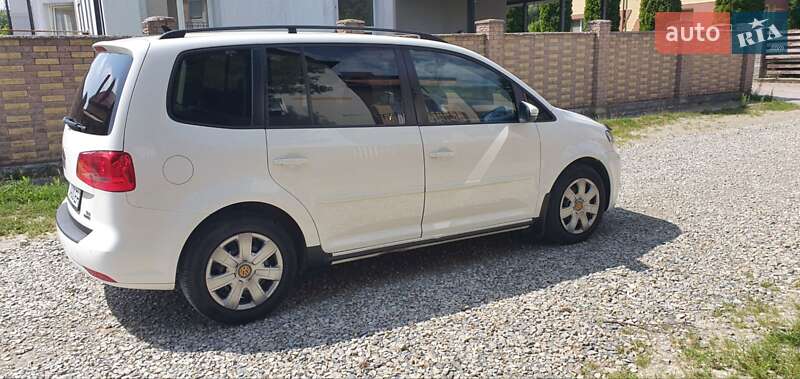 Мінівен Volkswagen Touran 2012 в Івано-Франківську