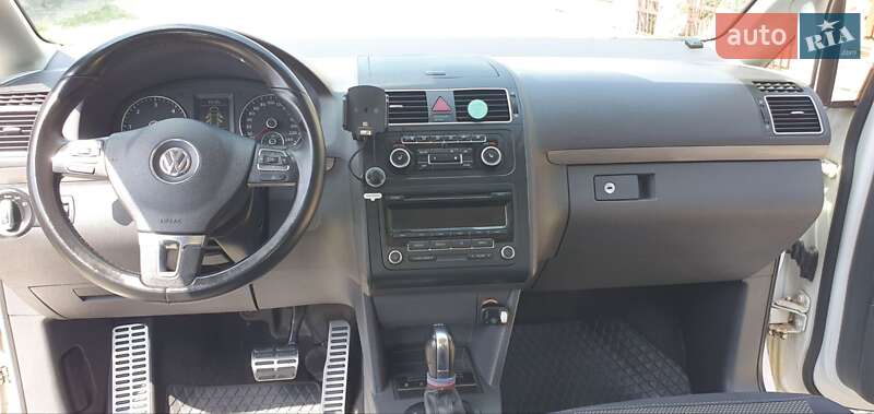 Мінівен Volkswagen Touran 2012 в Івано-Франківську