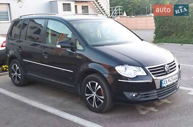 Минивэн Volkswagen Touran 2008 в Харькове