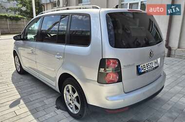 Мінівен Volkswagen Touran 2010 в Вінниці