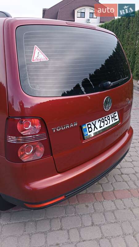 Мінівен Volkswagen Touran 2007 в Дунаївцях