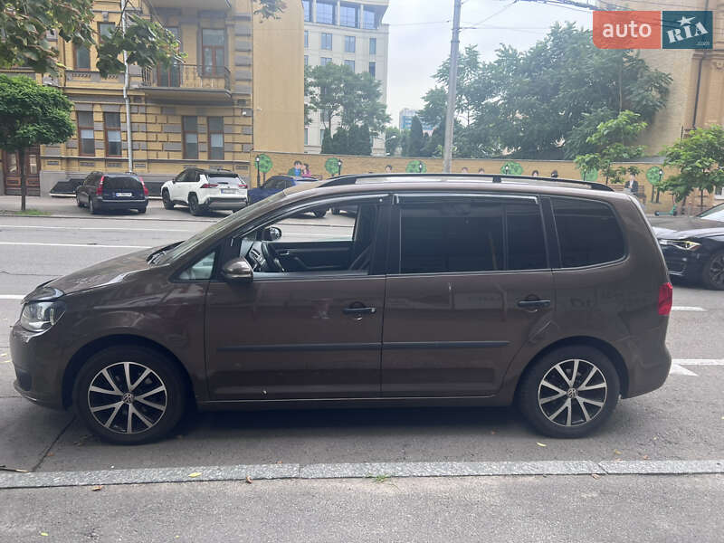Минивэн Volkswagen Touran 2013 в Киеве фото 6 Минивэн Volkswagen Touran 2013 в Киеве
