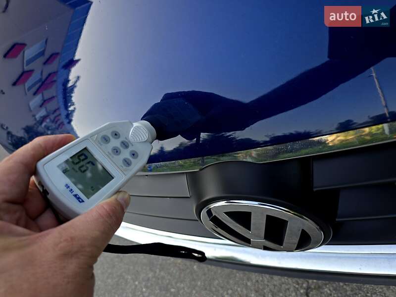 Мінівен Volkswagen Touran 2009 в Полтаві