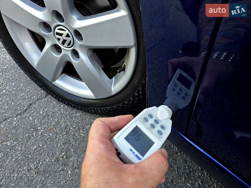 Мінівен Volkswagen Touran 2009 в Полтаві
