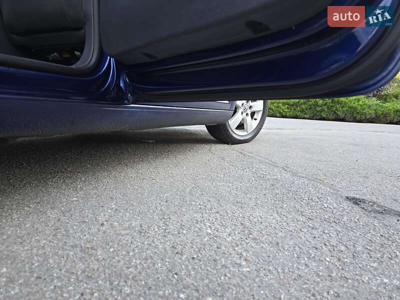Мінівен Volkswagen Touran 2009 в Полтаві