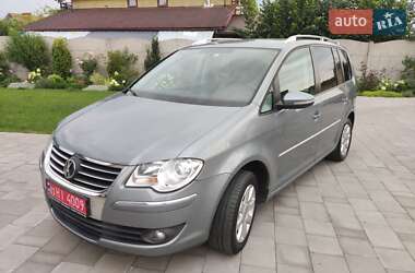 Мінівен Volkswagen Touran 2009 в Луцьку