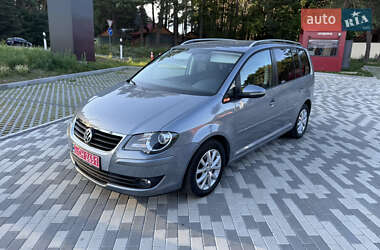 Минивэн Volkswagen Touran 2009 в Львове