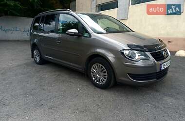 Минивэн Volkswagen Touran 2009 в Каменском