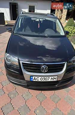 Мінівен Volkswagen Touran 2010 в Рівному