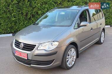 Минивэн Volkswagen Touran 2007 в Харькове