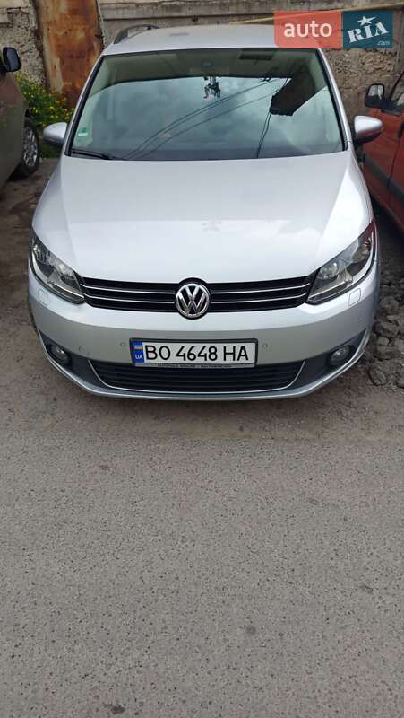 Volkswagen Touran 2013