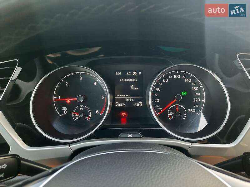 Микровэн Volkswagen Touran 2016 в Виннице
