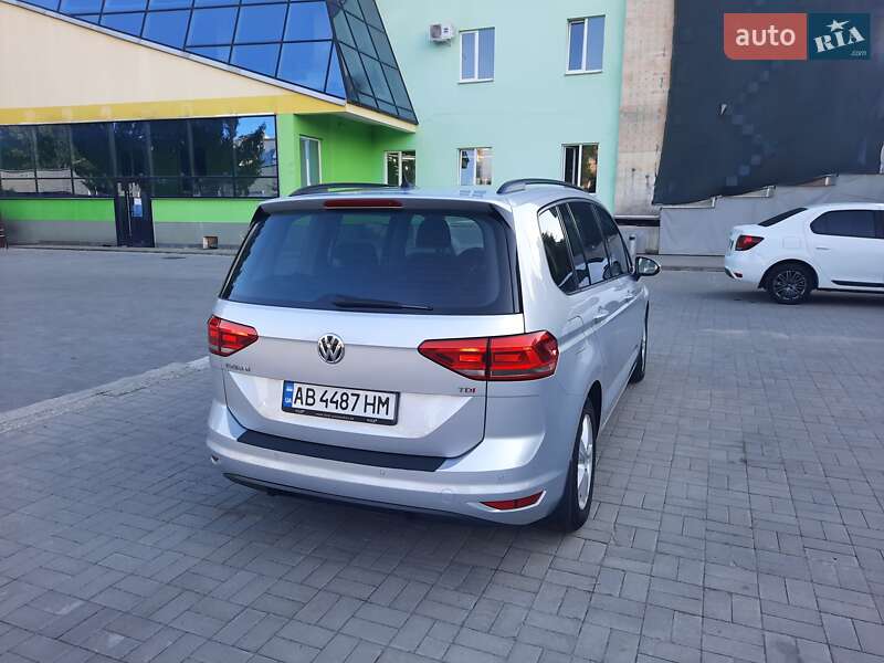 Микровэн Volkswagen Touran 2016 в Виннице