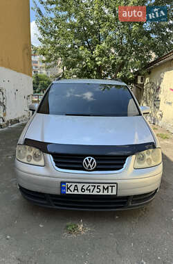 Минивэн Volkswagen Touran 2004 в Киеве