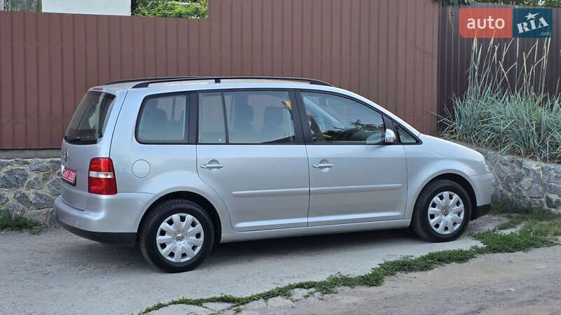 Минивэн Volkswagen Touran 2006 в Полтаве