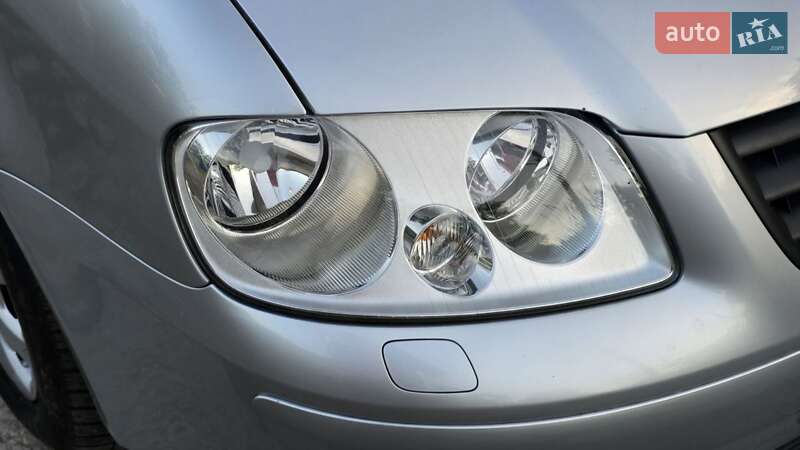 Минивэн Volkswagen Touran 2006 в Полтаве