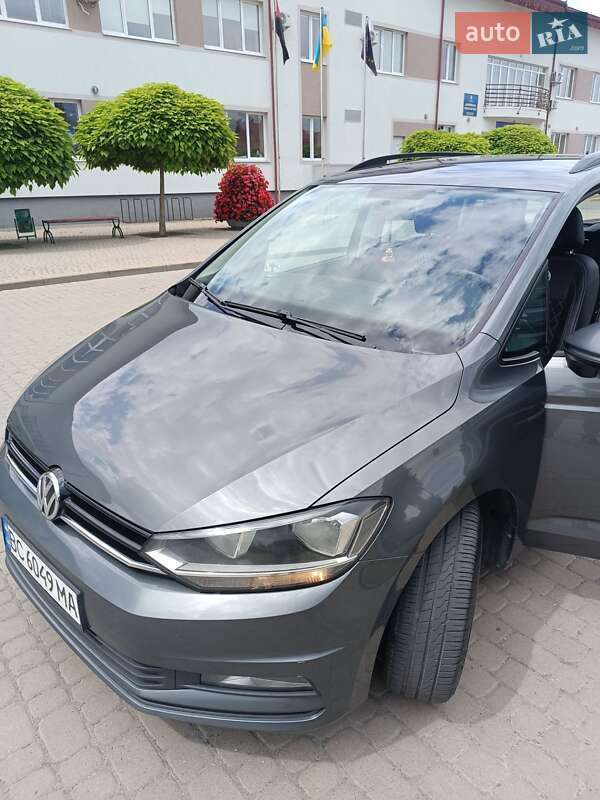 Мікровен Volkswagen Touran 2017 в Львові