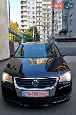 Минивэн Volkswagen Touran 2009 в Одессе