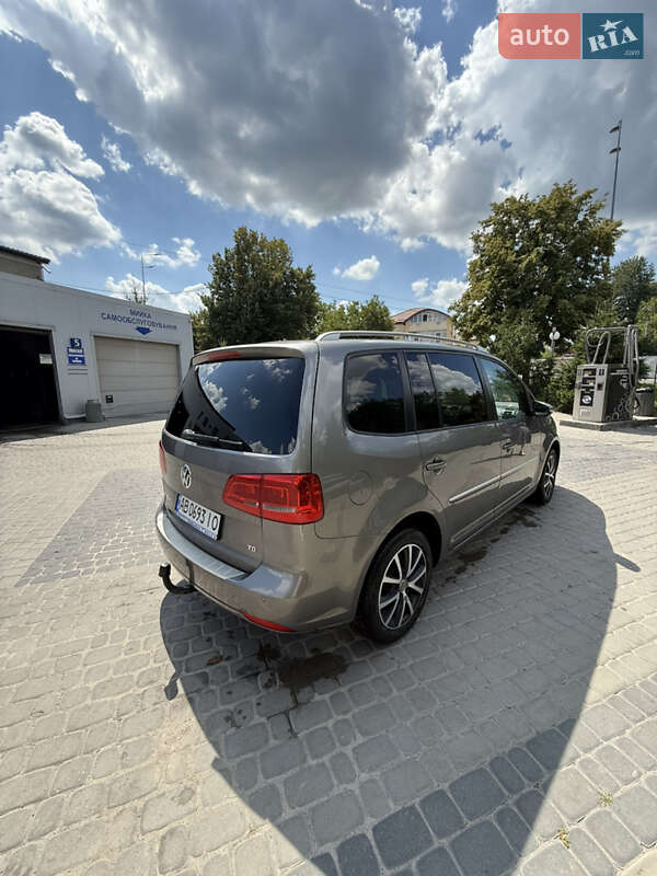 Мінівен Volkswagen Touran 2010 в Вінниці