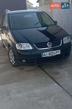 Минивэн Volkswagen Touran 2005 в Киеве