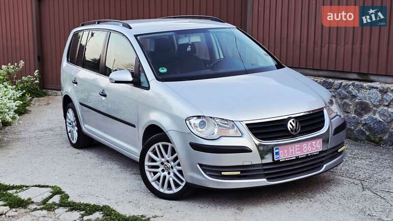 Минивэн Volkswagen Touran 2007 в Полтаве