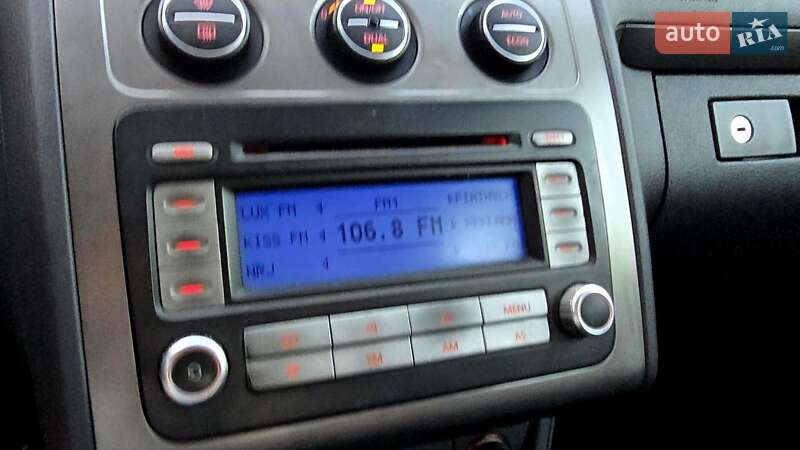 Минивэн Volkswagen Touran 2007 в Полтаве