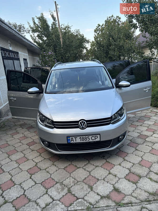 Volkswagen Touran 2011